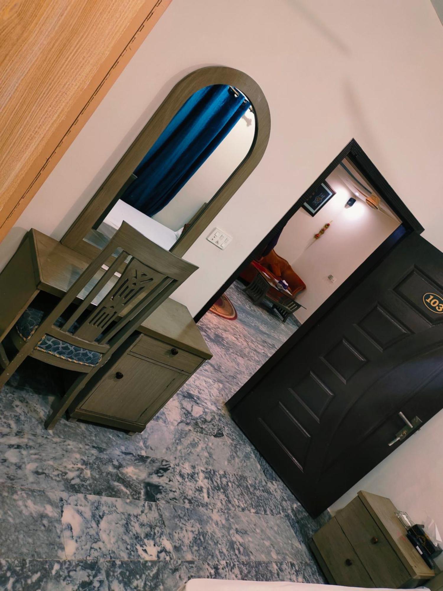 Hotel Park View لاهور الغرفة الصورة